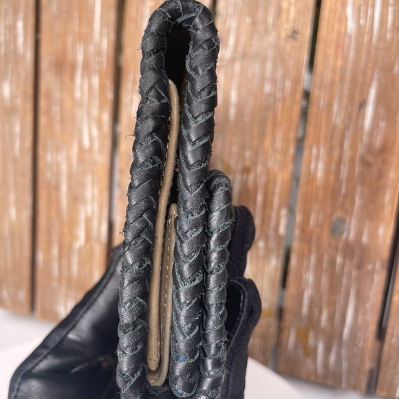 OFFER??LOUIS VUITTON Sara wallet - Picture 10 of 15